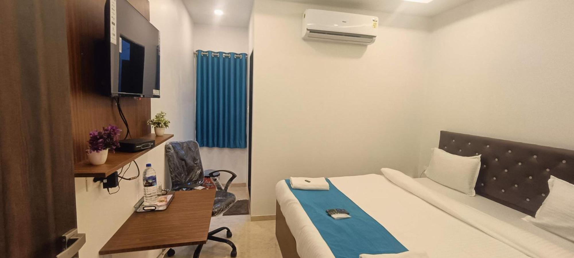 Welcome Vista Navi Mumbai Buitenkant foto